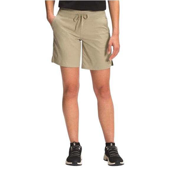 NWT! North Face Hiking Workout Activewear Bermuda Shorts - Size Small - Picture 2 of 9